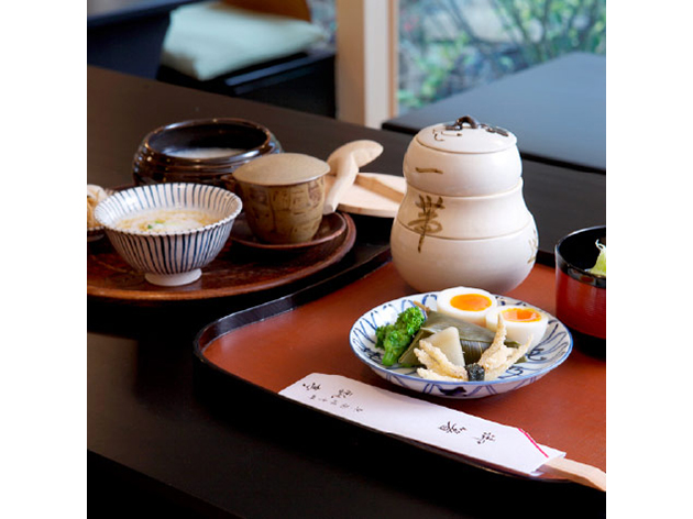 3日目朝食：瓢亭別館／朝がゆ（イメージ）