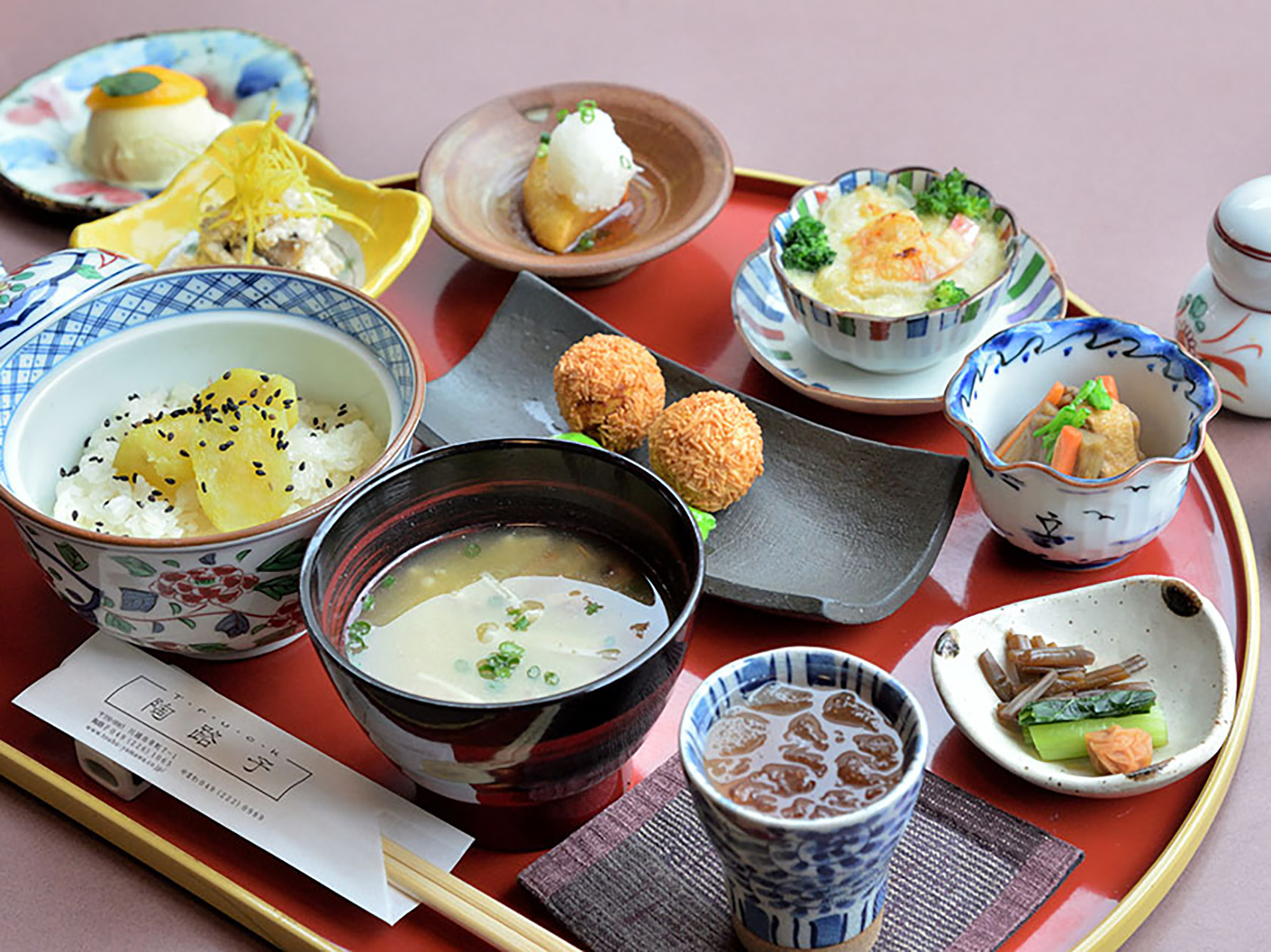 2日目昼食オプション：話処 陶路子/さつまいもミニ会席（イメージ）