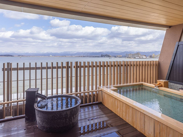 1日目宿泊：加賀片山津温泉（イメージ）