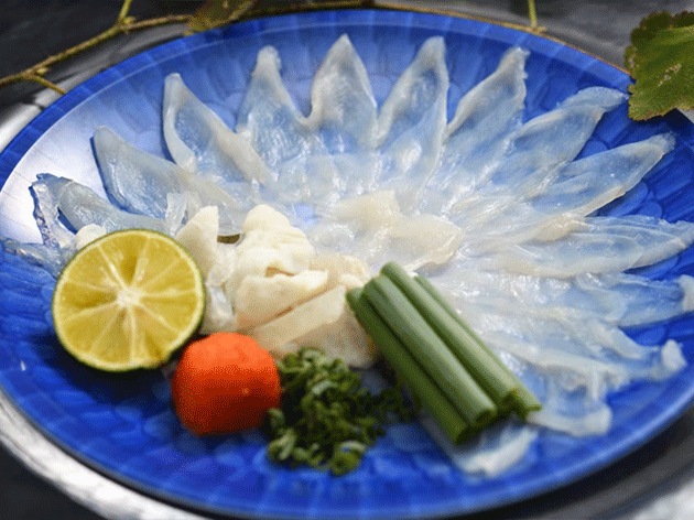 1目夕食：愉海亭みやじま/選べるメイン②とらふぐ刺身大皿1枚