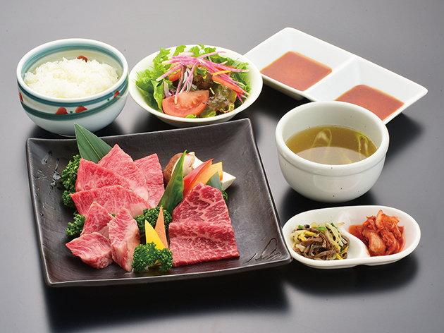 昼食：レストラン金剛閣/焼肉写真