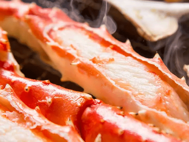 1日目夕食：海鮮バイキング難陀タラバガニ（イメージ）