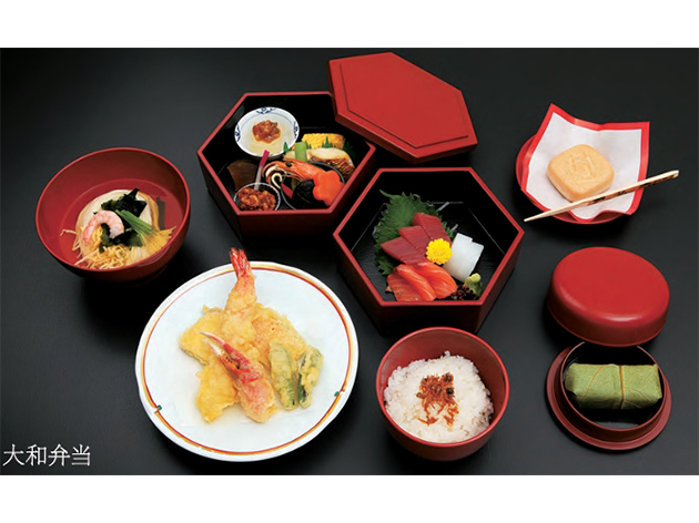3日目昼食：柿の葉すしヤマト「大和弁当」(イメージ)