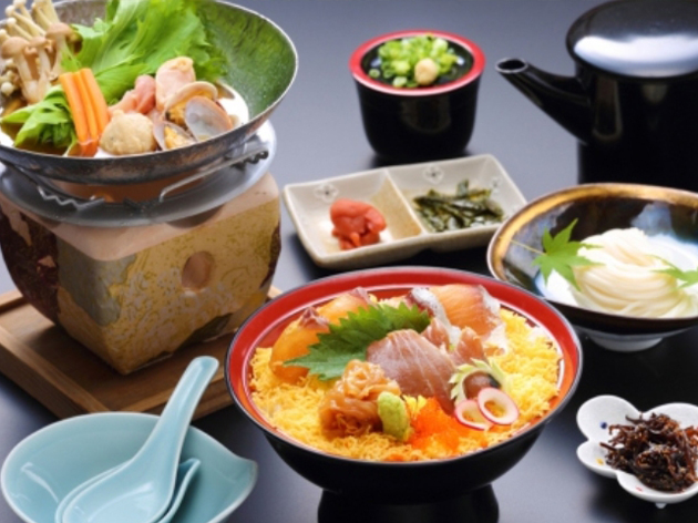 2日目昼食：ベイリゾートホテル小豆島/ひしお御膳