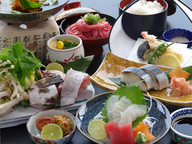 3日目昼食：提供雲水/クエ会席「紀州絵巻」（イメージ）