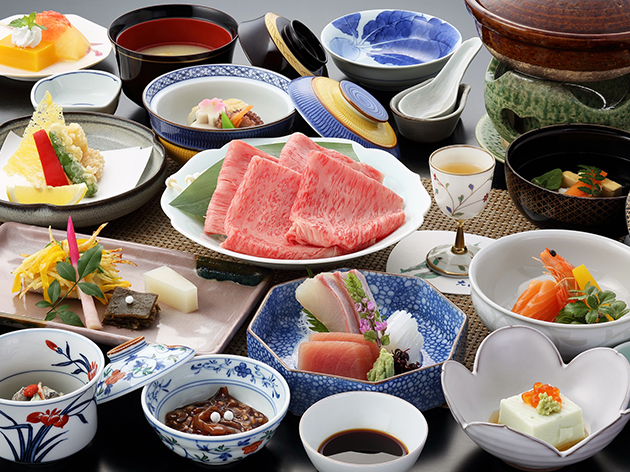 2泊目：嬉野温泉「大正屋」/会席料理例（イメージ）